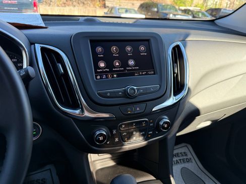 Used 2024 Chevrolet Equinox LT image 30