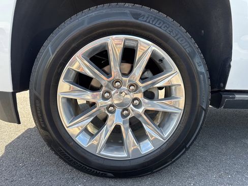 Used 2018 GMC Yukon Denali w/ Denali Ultimate Package image 16