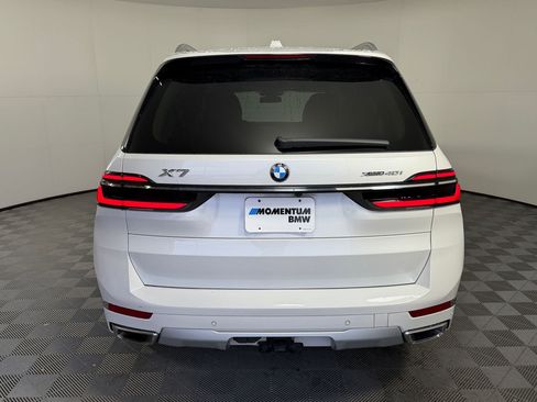 Used 2024 BMW X7 xDrive40i w/ Premium Package image 10