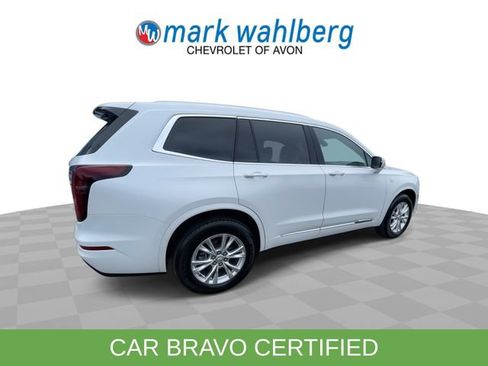 Certified 2024 Cadillac XT6 Luxury w/ LPO, Floor Liner Package AWD/4WD image 8
