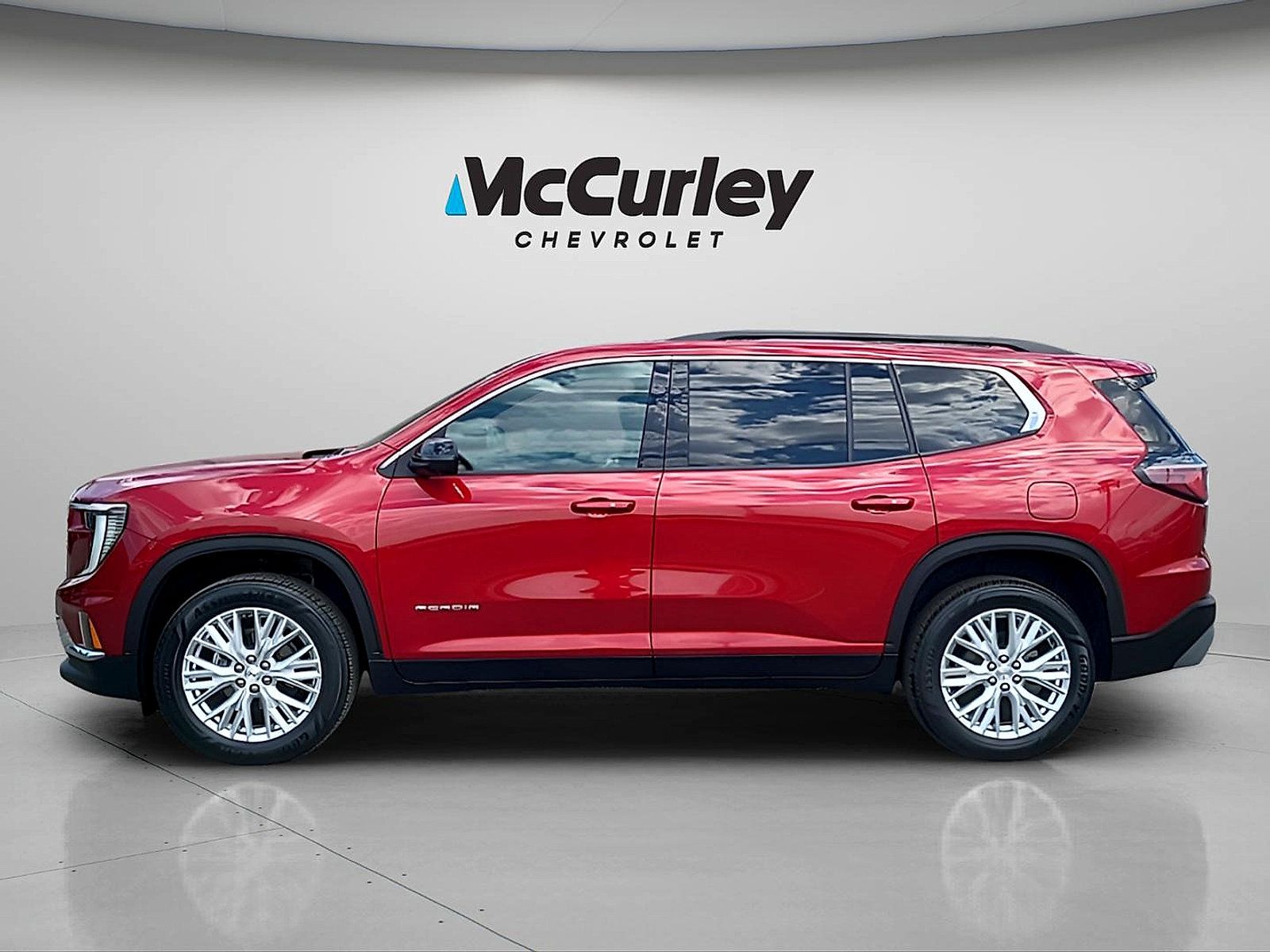 Used 2024 GMC Acadia Elevation AWD/4WD image 4