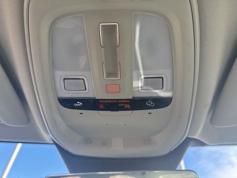 Used 2024 Volvo S60 B5 Plus image 28