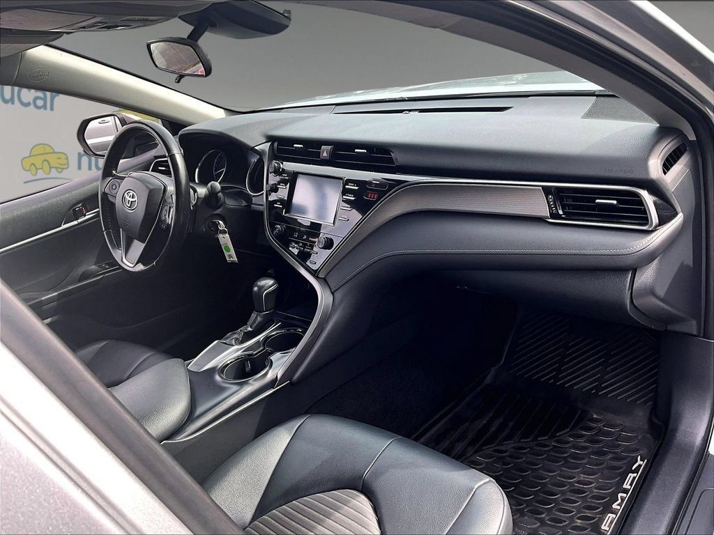 Used 2019 Toyota Camry SE FWD image 20