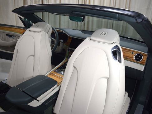 New 2026 Bentley Continental GTC AWD/4WD image 22