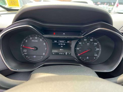 Used 2023 Chevrolet TrailBlazer LT FWD image 25