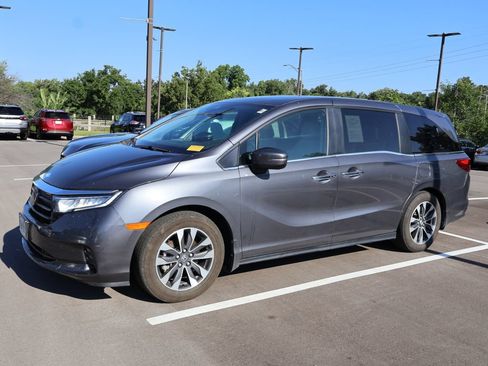 Used 2024 Honda Odyssey EX-L image 4