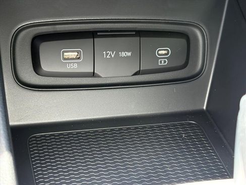 New 2026 Hyundai Venue SE FWD image 23