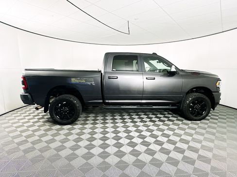 Used 2022 RAM 2500 Big Horn w/ Level C Equiment Group AWD/4WD image 10