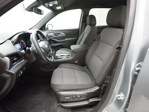 Used 2023 Chevrolet Traverse LT w/ LPO, Floor Liner Package AWD/4WD image 7