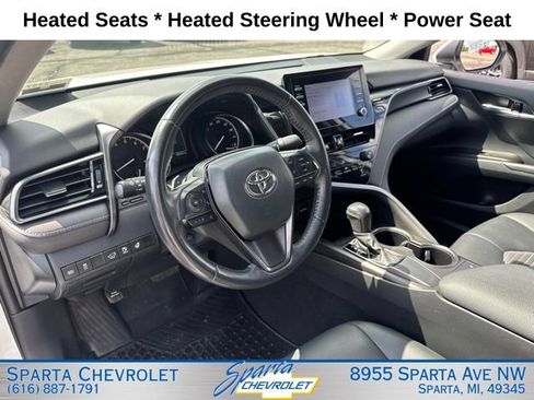 Used 2024 Toyota Camry SE FWD image 14