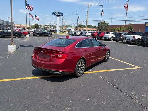 Used 2021 Chevrolet Malibu RS FWD image 5