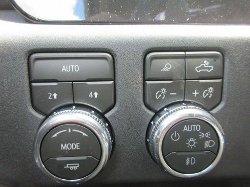 New 2026 GMC Sierra 1500 SLT w/ SLT Premium Plus Package AWD/4WD image 20