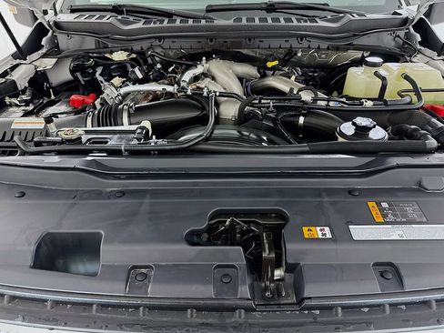 Used 2024 Ford F350 Platinum w/ FX4 Off-Road Package image 27