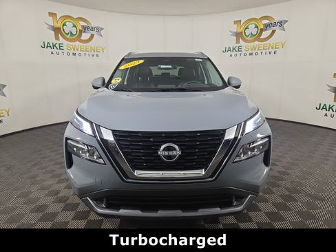 Used 2023 Nissan Rogue SL image 2