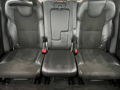 Used 2016 Volvo XC90 T6 R-Design w/ Vision Package image 17