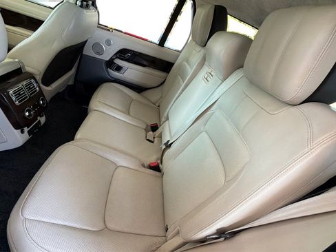 Used 2018 Land Rover Range Rover Supercharged image 22