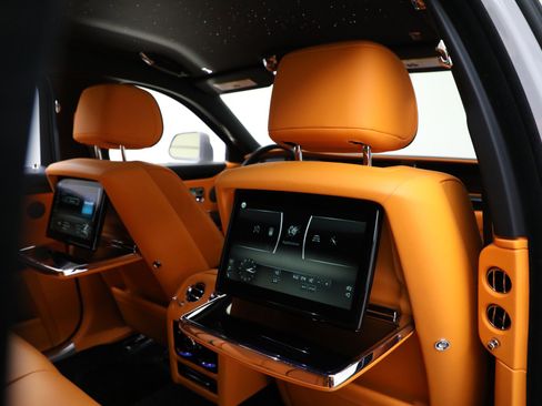 Certified 2023 Rolls-Royce Ghost w/ Ghost Package image 32