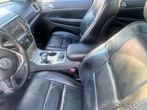 Used 2014 Jeep Grand Cherokee Limited w/ Luxury Group II image 23