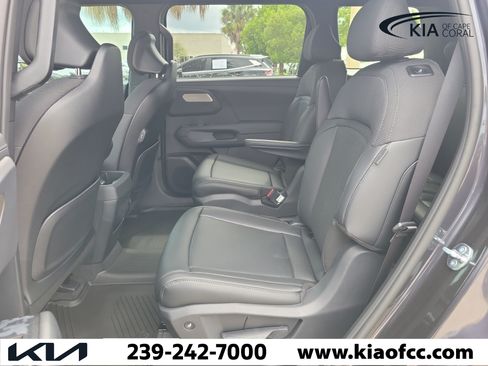 New 2027 Kia Telluride S FWD image 12