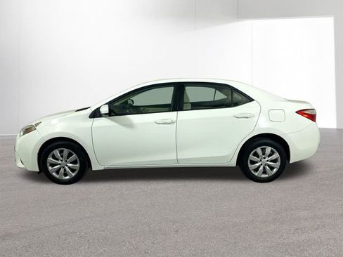 Used 2014 Toyota Corolla L image 27