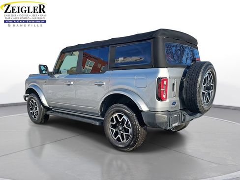 Used 2021 Ford Bronco Outer Banks image 7