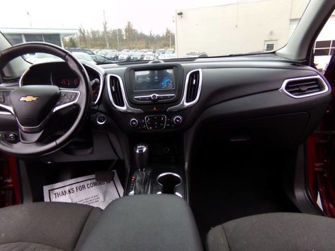 Used 2018 Chevrolet Equinox LT image 37