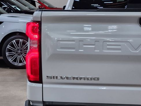 Used 2021 Chevrolet Silverado 1500 High Country w/ Technology Package AWD/4WD image 20