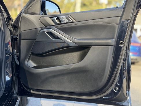 Used 2023 BMW X6 xDrive40i w/ M Sport Package image 36