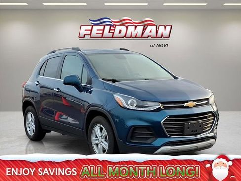 Used 2020 Chevrolet Trax LT w/ LT Convenience Package image 8