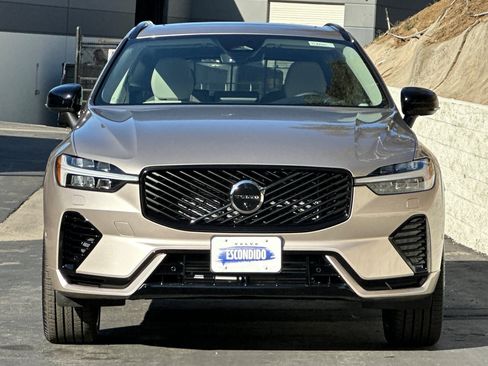 New 2026 Volvo XC60 T8 Ultra w/ Climate Package AWD/4WD image 6