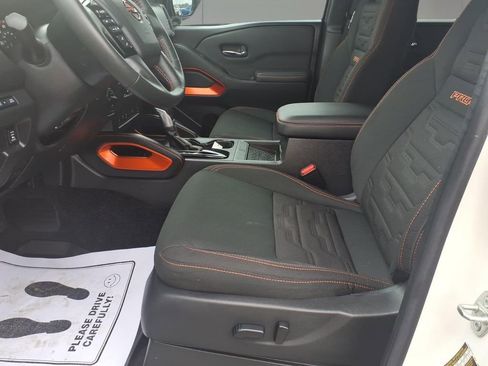 Used 2024 Nissan Frontier PRO-4X w/ Pro Convenience Package image 13