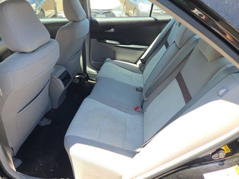 Used 2012 Toyota Camry LE FWD image 11