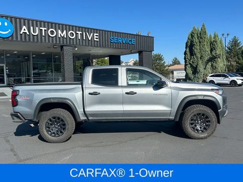 Used 2024 Chevrolet Colorado Trail Boss w/ Advanced Trailering Package AWD/4WD image 2