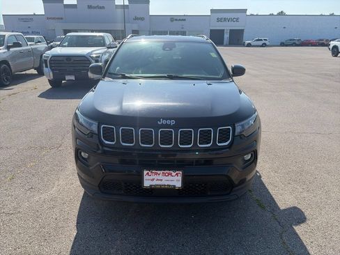 Used 2024 Jeep Compass Latitude AWD/4WD image 9