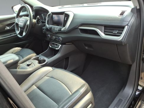 Used 2024 GMC Terrain SLT FWD image 7