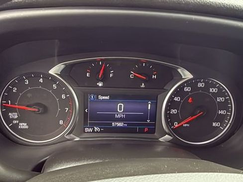 Used 2023 GMC Acadia SLE image 14