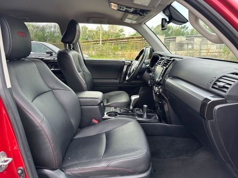 Used 2024 Toyota 4Runner TRD Off-Road Premium image 4