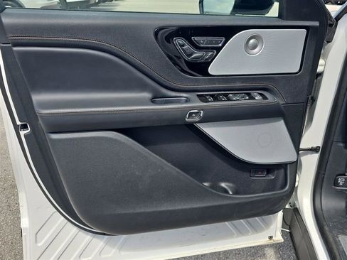 New 2025 Lincoln Aviator Black Label w/ Black Label Special Edition image 17