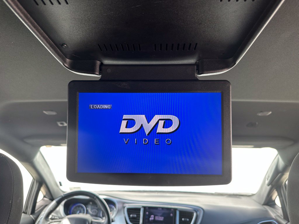 Used 2018 Chrysler Pacifica Touring Plus w/ S Appearance Package FWD image 34