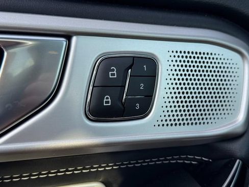 Used 2021 Ford Explorer ST w/ Equipment Group 401A AWD/4WD image 16