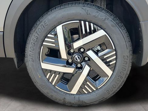 New 2026 Nissan Kicks SV FWD image 31