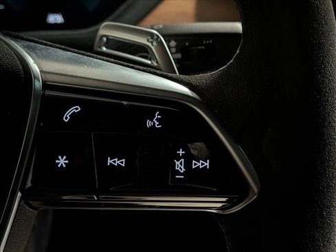 Certified 2023 Audi e-tron GT Premium Plus image 13