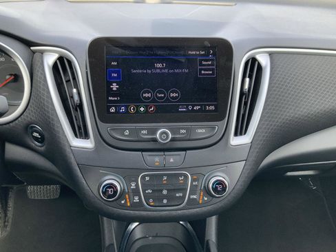 Used 2024 Chevrolet Malibu LT image 31