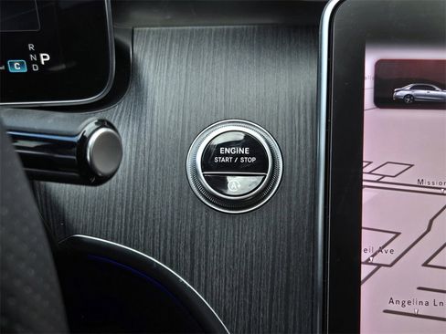 Used 2023 Mercedes-Benz C 300 Sedan image 27