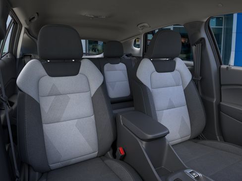 New 2026 Chevrolet Trax LS w/ LS Convenience Package FWD image 16