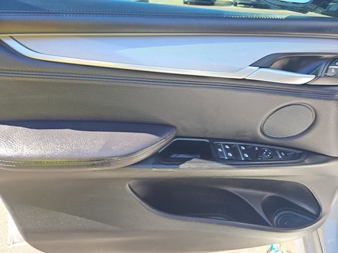 Used 2017 BMW X5 xDrive50i image 13