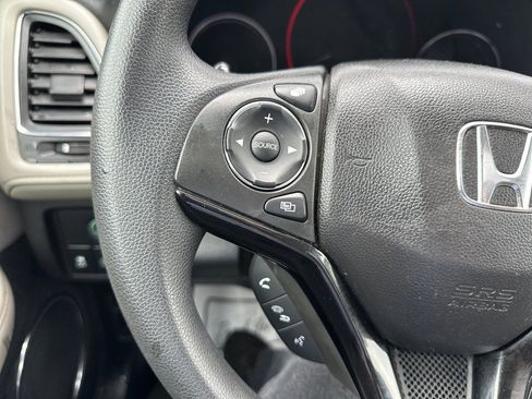 Used 2017 Honda HR-V EX image 22