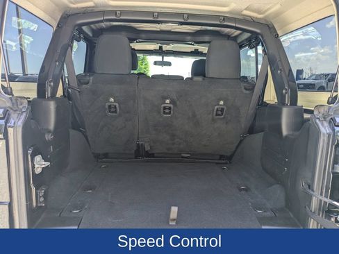 Used 2022 Jeep Wrangler Unlimited Sport AWD/4WD image 12