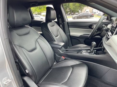 Used 2025 Jeep Compass Limited AWD/4WD image 26