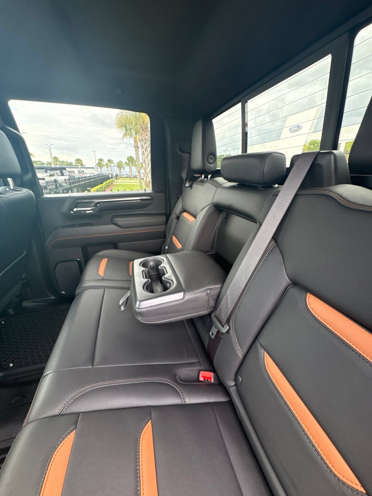 Used 2024 GMC Sierra 2500 AT4 w/ AT4 Premium Plus Package AWD/4WD image 43